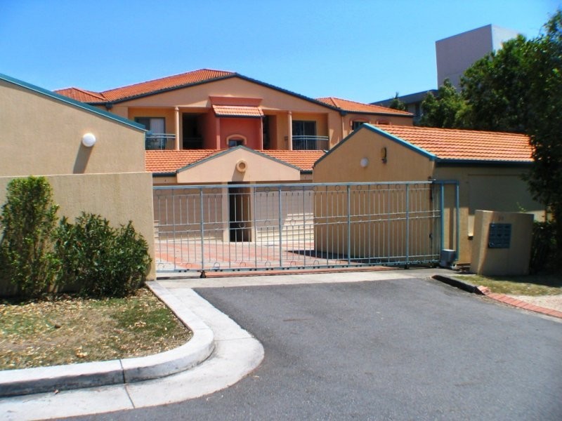 33 Hazlewood Street, Highgate Hill QLD 4101