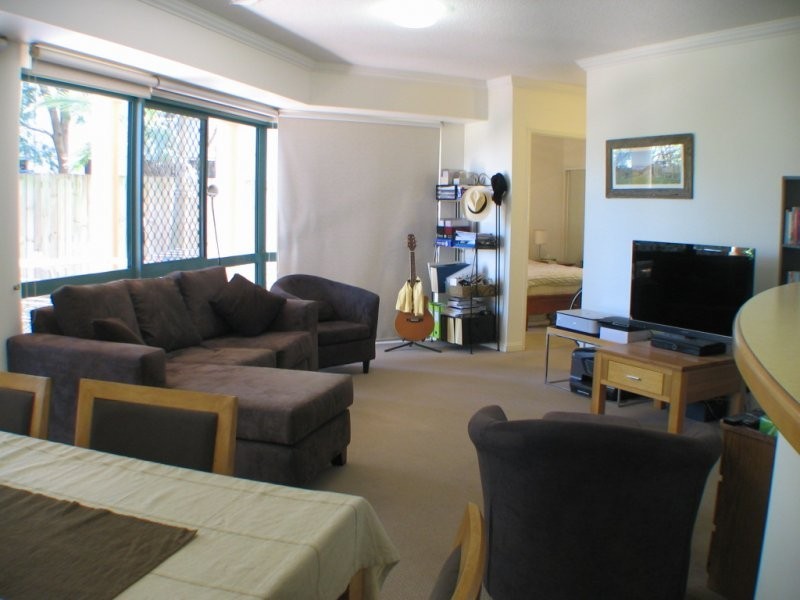 33 Hazlewood Street, Highgate Hill QLD 4101