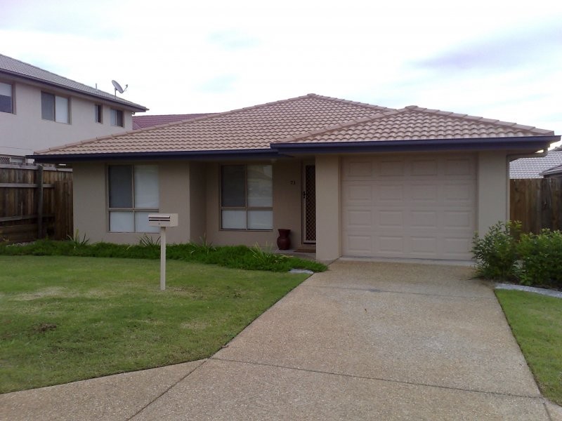 73 Johnston St, Carina QLD 4152