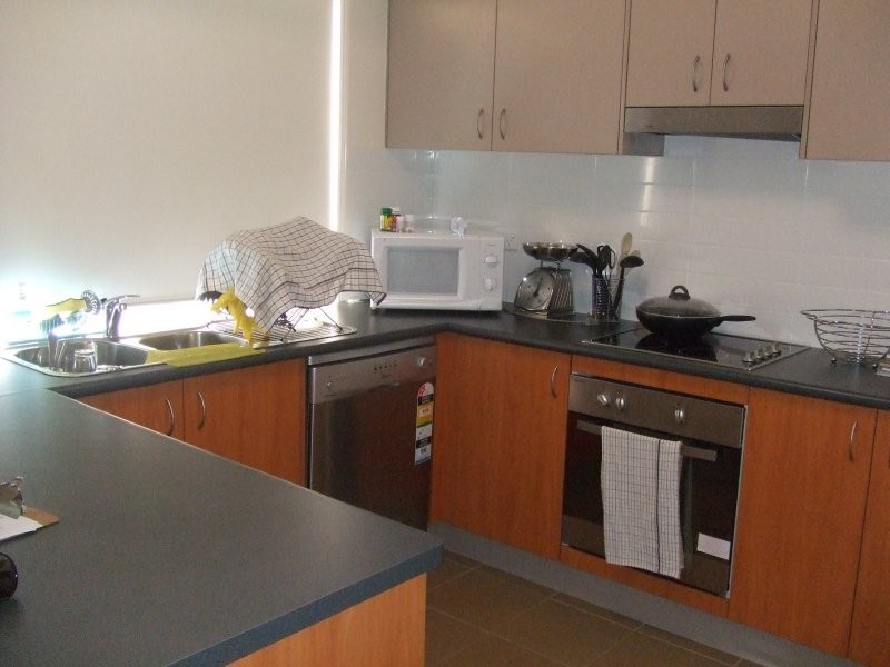 73 Johnston St, Carina QLD 4152