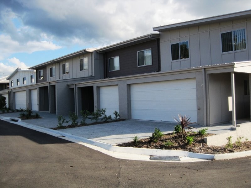 2 Toohey Street, Pacific Pines QLD 4211