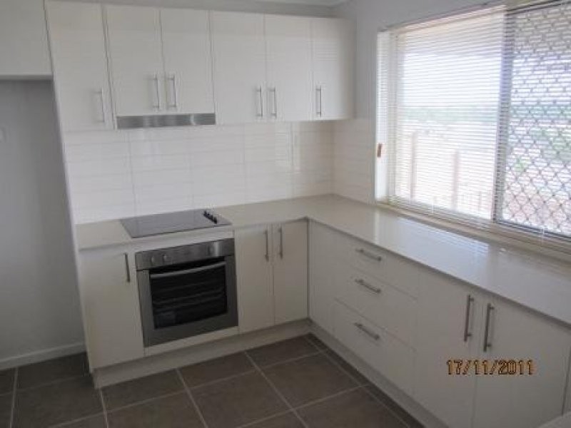 16 MIA CRT, Kawungan QLD 4655