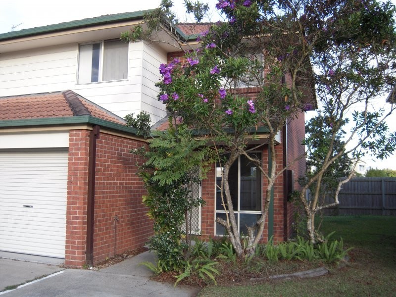 643 Pine Ridge Road, Biggera Waters QLD 4216