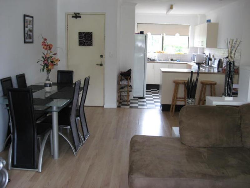 111 Markeri Street, Mermaid Waters QLD 4218