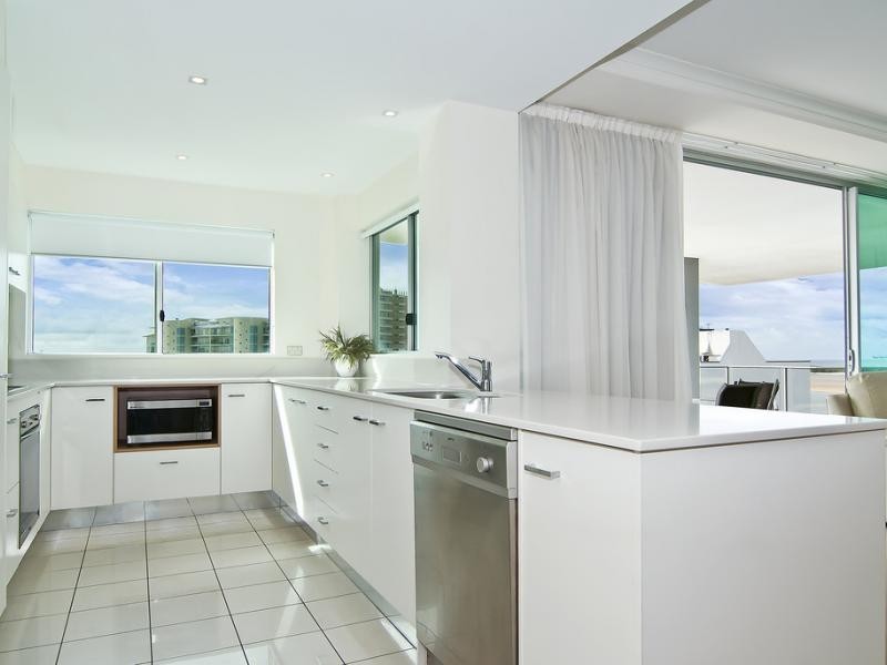 1 Duporth Avenue, Maroochydore QLD 4558