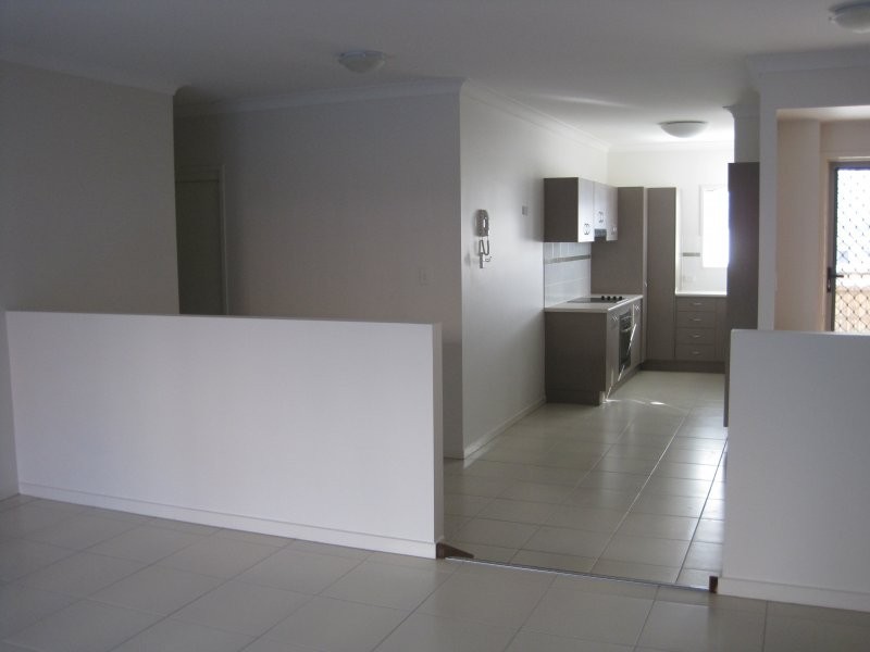 2 Toohey Street, Pacific Pines QLD 4211