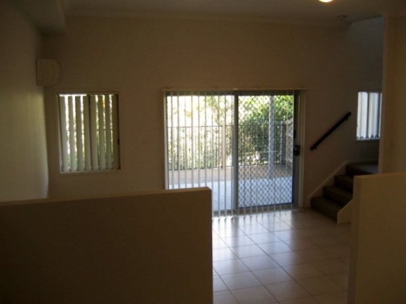 2 Toohey Street, Pacific Pines QLD 4211