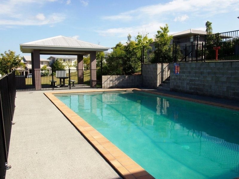 2 Toohey Street, Pacific Pines QLD 4211