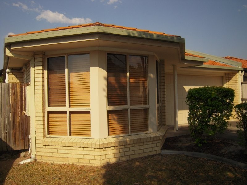 181 Greenacre Drive, Arundel QLD 4214