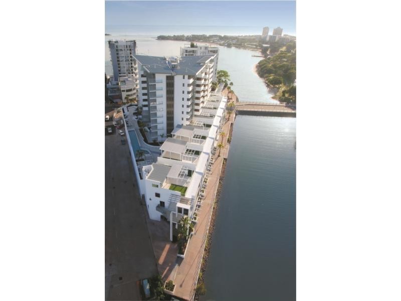 1 Duporth Avenue, Maroochydore QLD 4558