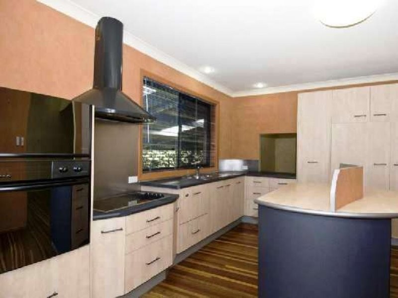 155 The Esplanade, Point Vernon QLD 4655