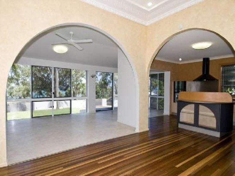 155 The Esplanade, Point Vernon QLD 4655