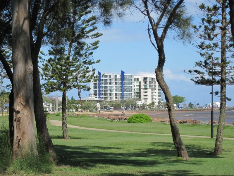 14 Oxley Ave, Woody Point QLD 4019