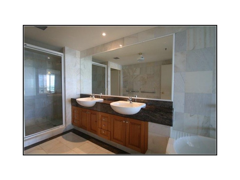 2 Goodwin St, Kangaroo Point QLD 4169