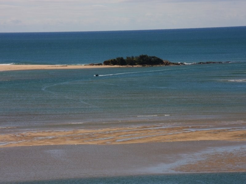 1 Duporth Avenue, Maroochydore QLD 4558