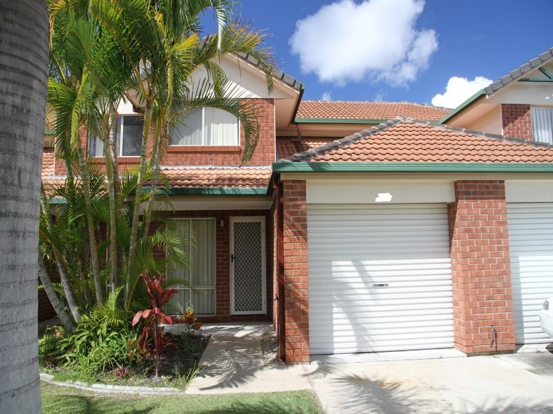 643 Pine Ridge Road, Biggera Waters QLD 4216