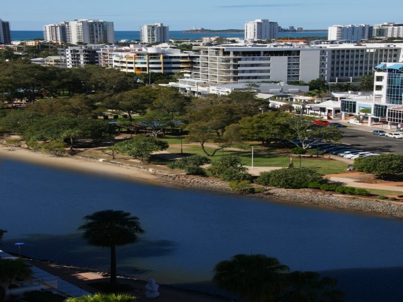 1 Duporth Avenue, Maroochydore QLD 4558