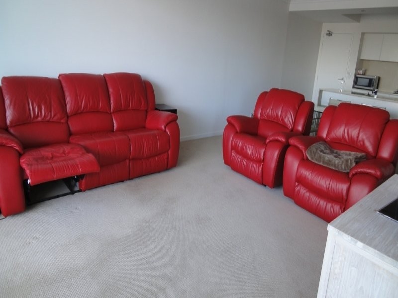 53 Darrambal, Chevron Island QLD 4217