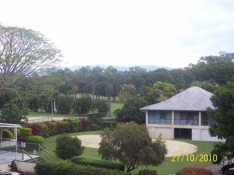 Clear Island Waters QLD 4226