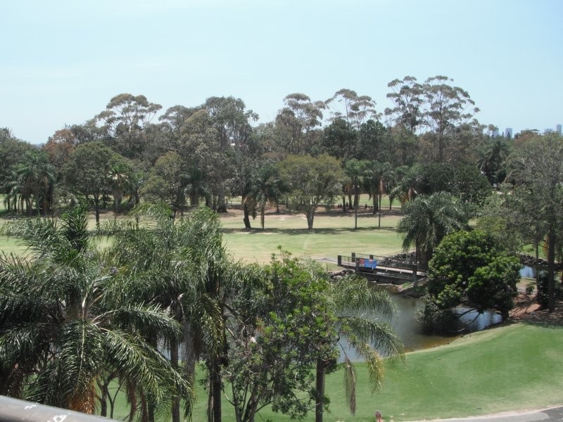 Clear Island Waters QLD 4226