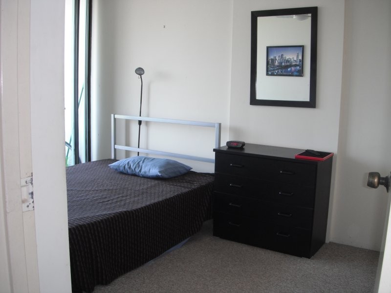 Clear Island Waters QLD 4226