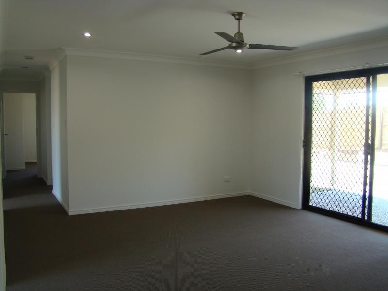 7 Lygon Place, Kallangur QLD 4503