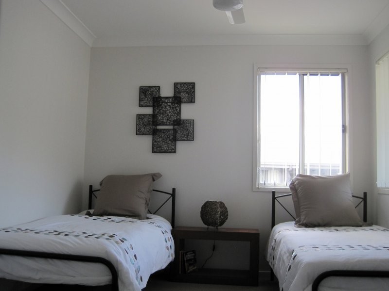 2 Toohey Street, Pacific Pines QLD 4211