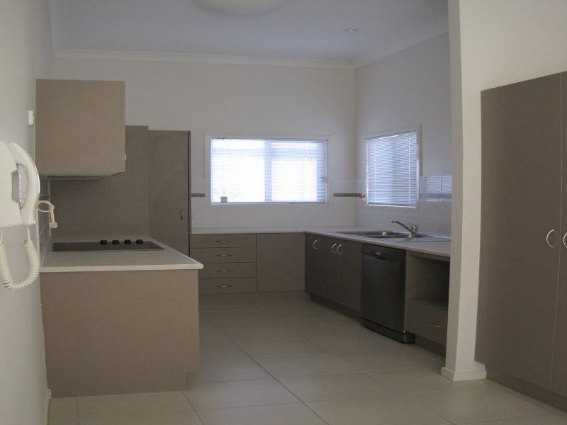 2 Toohey Street, Pacific Pines QLD 4211