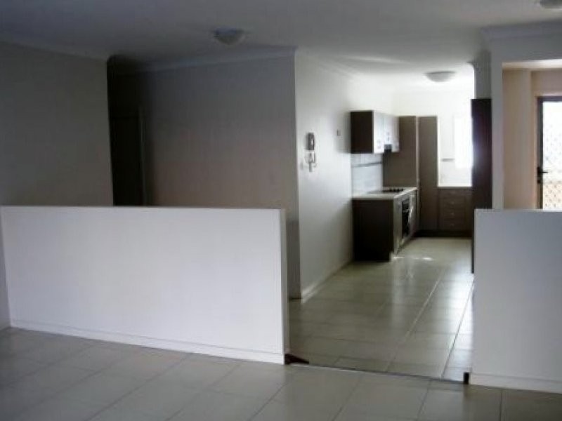 2 Toohey Street, Pacific Pines QLD 4211