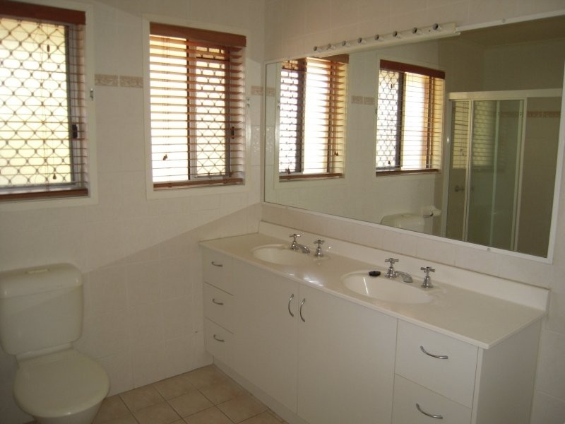 Molendinar QLD 4214
