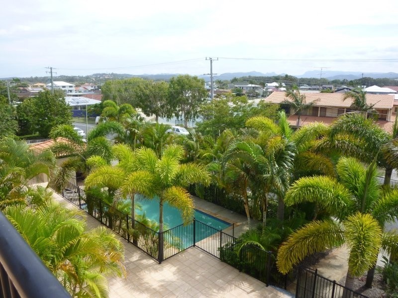 79 Townson Avenue, Palm Beach QLD 4221