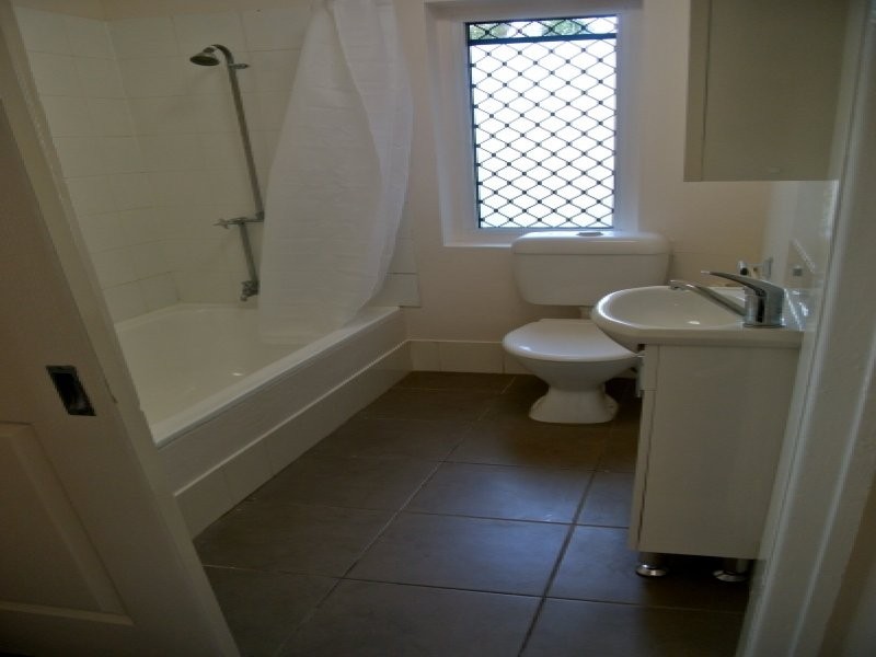 58 Ross Street, Woolloongabba QLD 4102