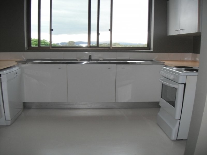 Clear Island Waters QLD 4226