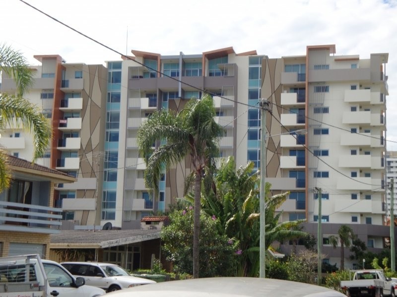 53 Darrambal, Chevron Island QLD 4217