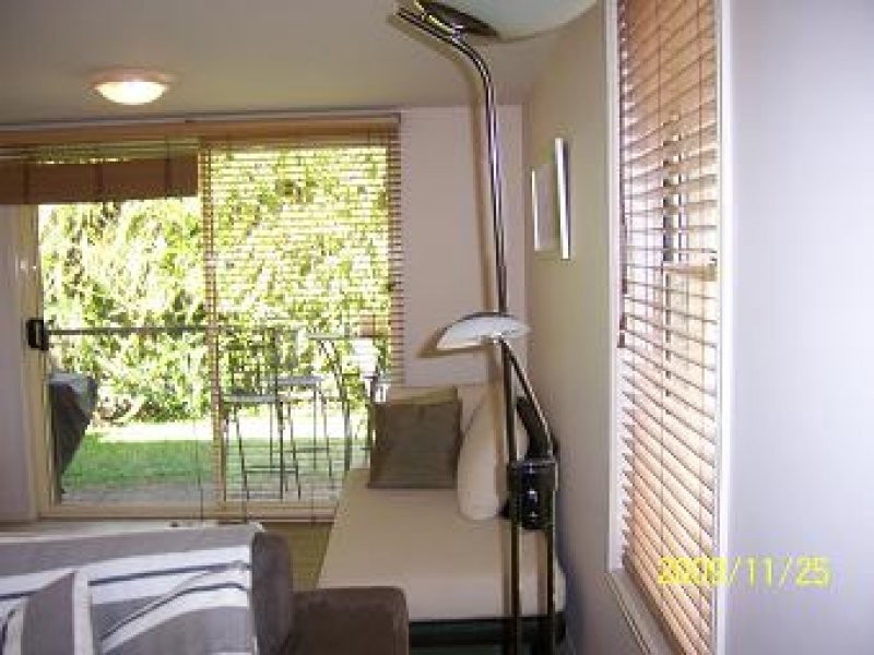 279 Cotlew St. West, Ashmore QLD 4214