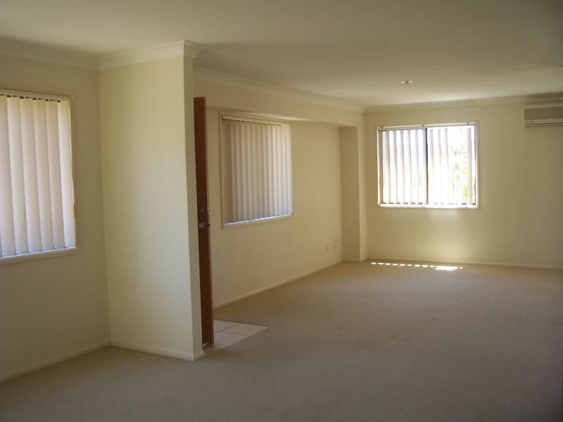 44 Mclaren Rd., Nerang QLD 4211