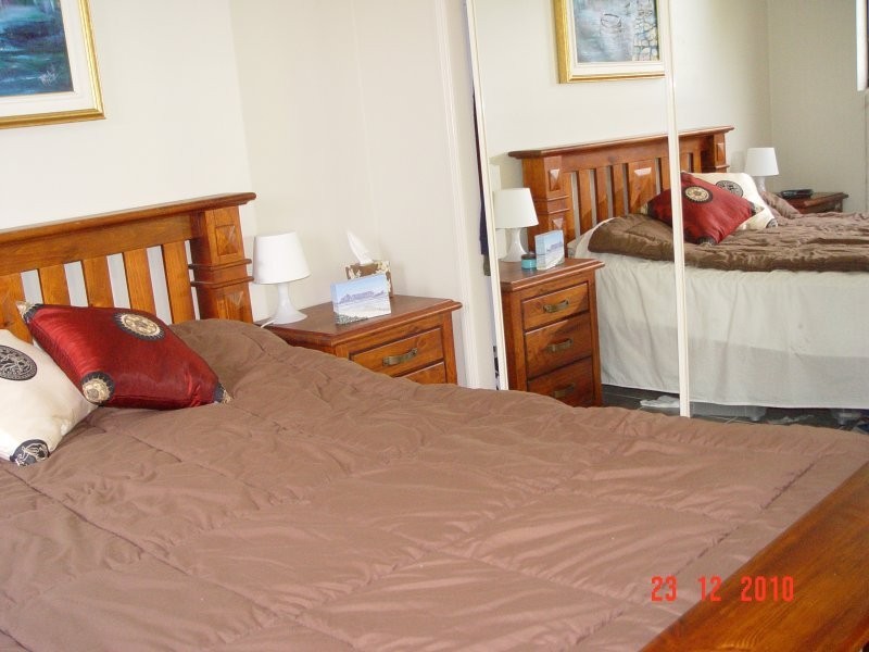 321-325 Hawthorne Road, Hawthorne QLD 4171