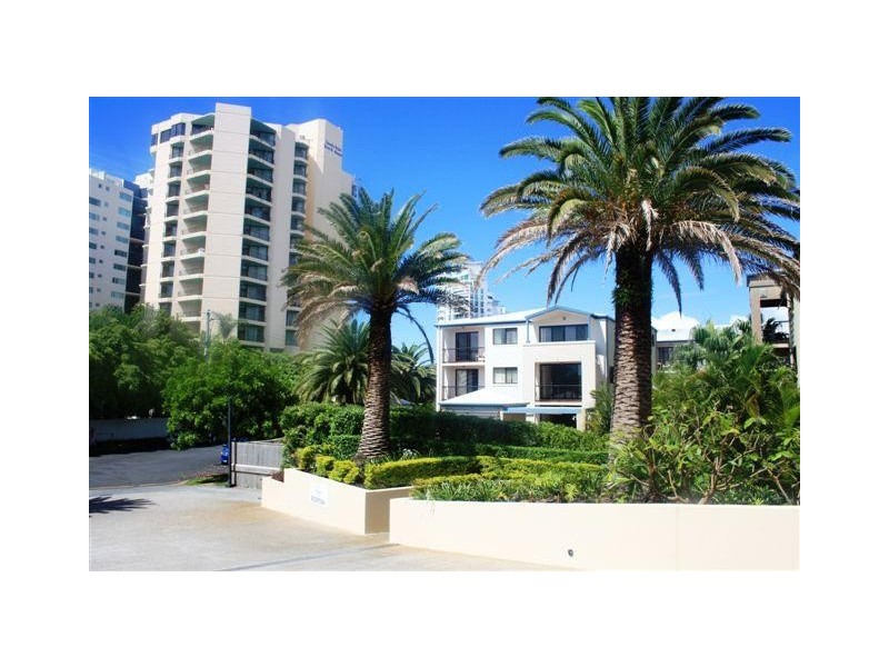 1 / 38 Labrador Street, Labrador QLD 4215