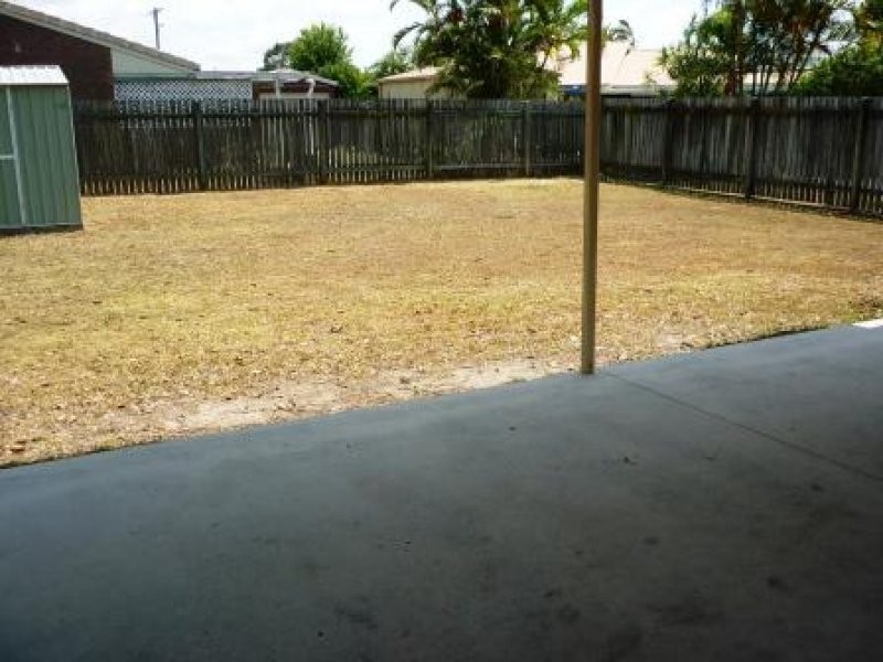 27 Greenway Drive, Pialba QLD 4655