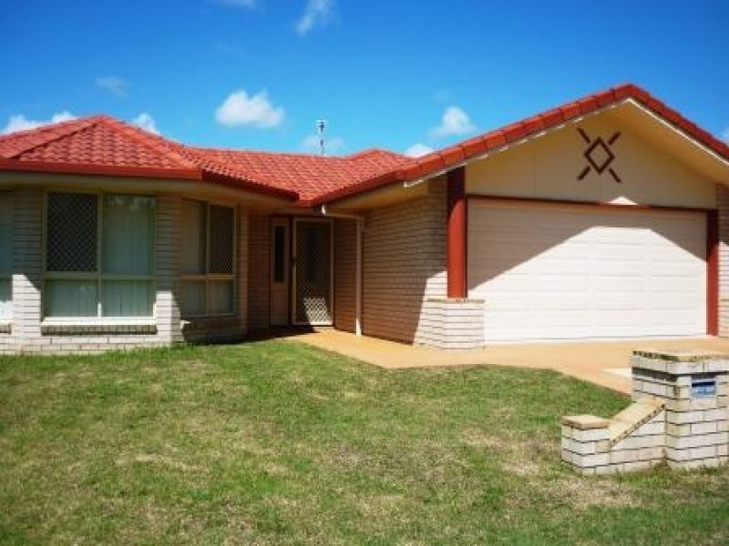 24 Emerald Parkway, Urangan QLD 4655