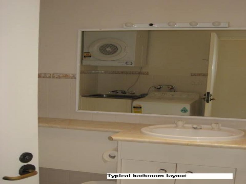 111 Markeri Street, Mermaid Waters QLD 4218