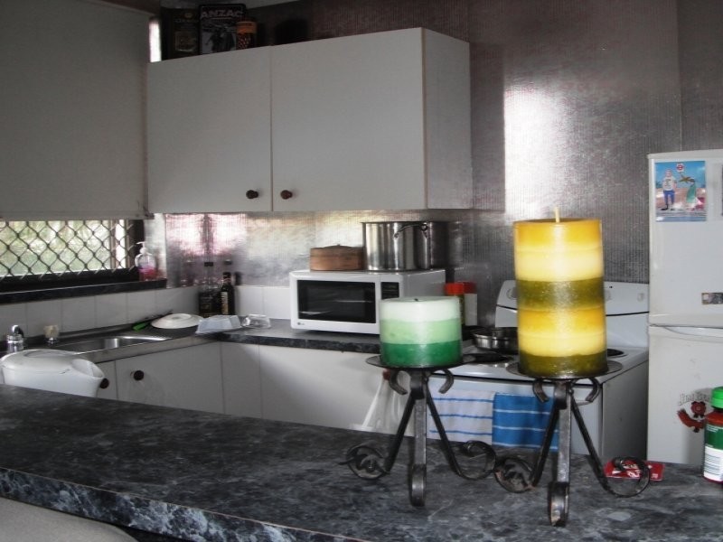 Clear Island Waters QLD 4226