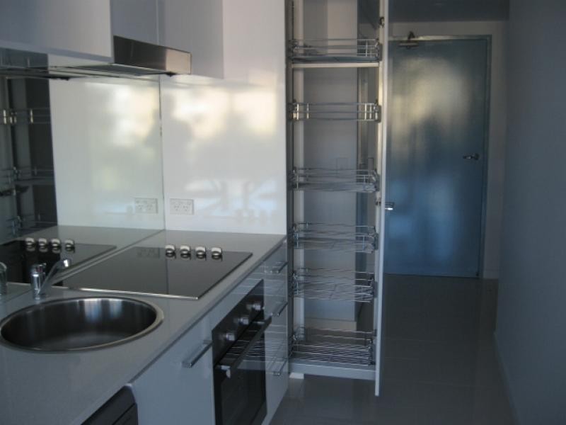 33-37 Madang Crescent, Runaway Bay QLD 4216