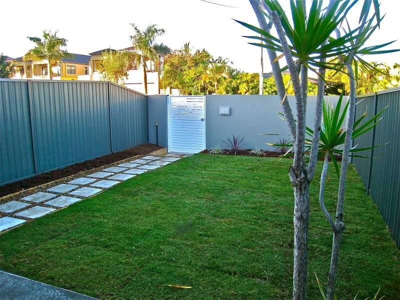 52 Hollywell Road, Biggera Waters QLD 4216