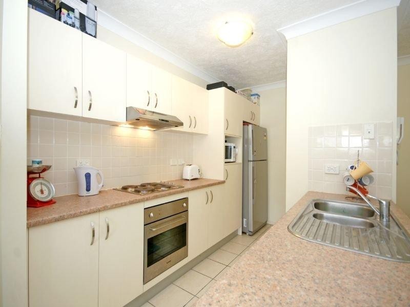 8 Mascar St, Upper Mount Gravatt QLD 4122