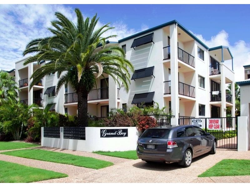 38 Labrador Street, Labrador QLD 4215