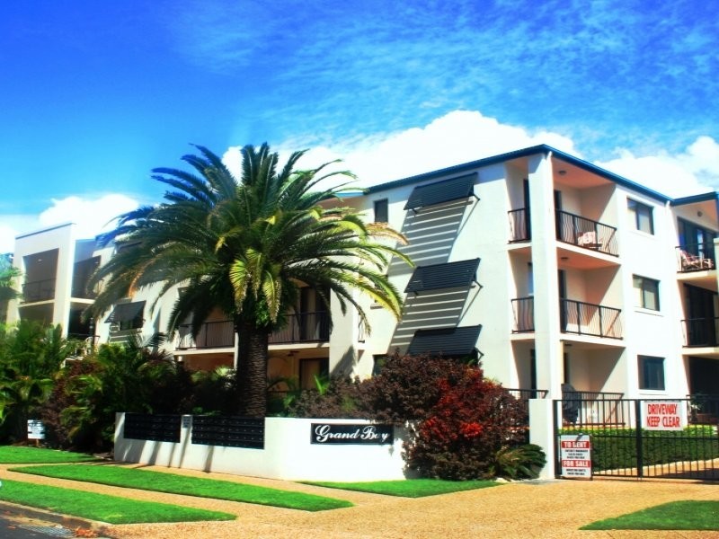 38 Labrador Street, Labrador QLD 4215