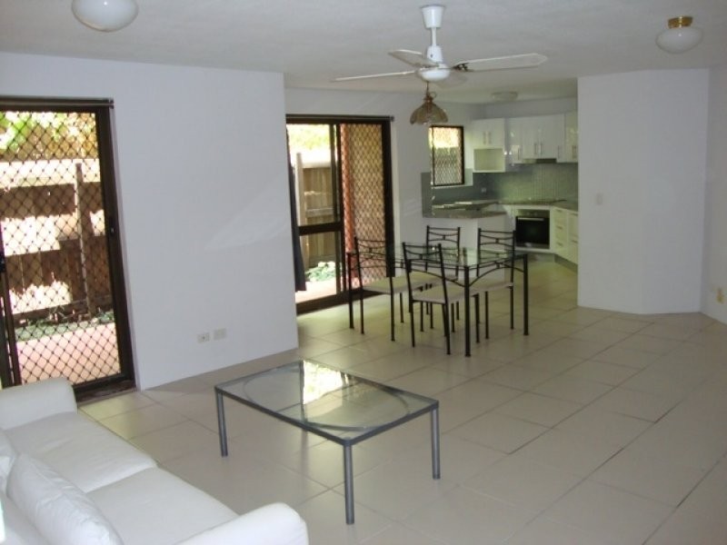 134 Macquarie Street, St Lucia QLD 4067