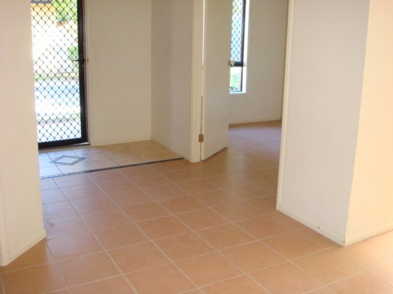 20 BROWN STREET, Labrador QLD 4215