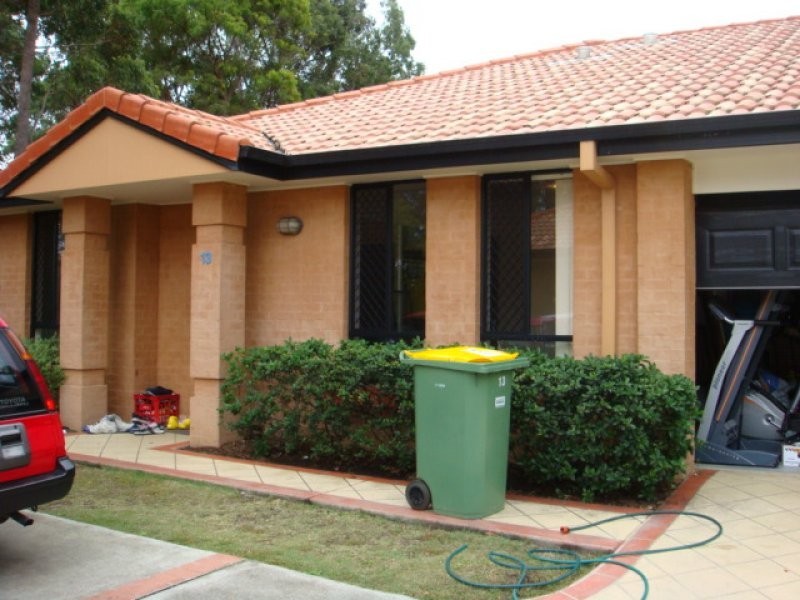 20 BROWN STREET, Labrador QLD 4215